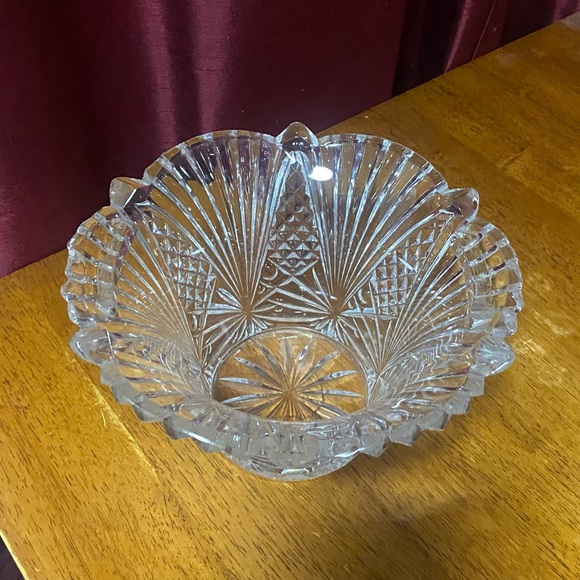 Vintage imperial crystal leaded bowl pantheon pattern - Picture 2 of 4